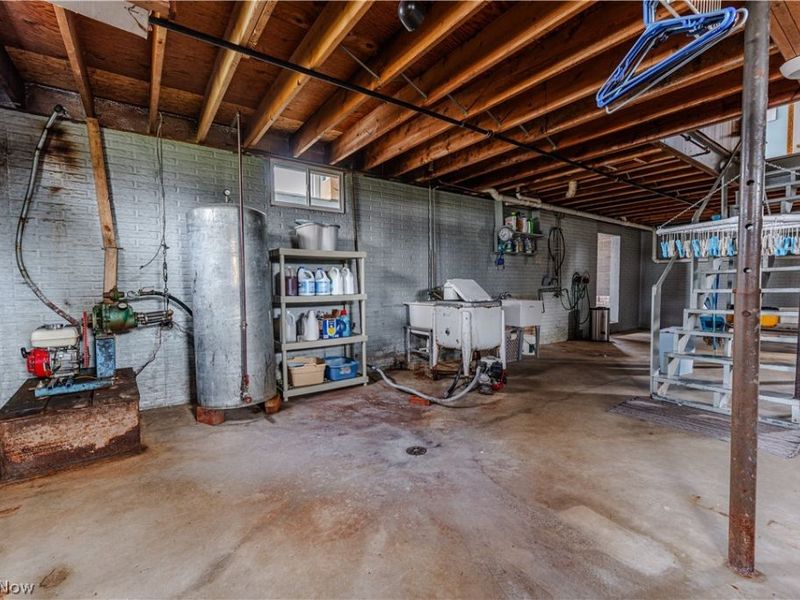 16352 Nauvoo Road , Middlefield, OH 44062 Photo 18