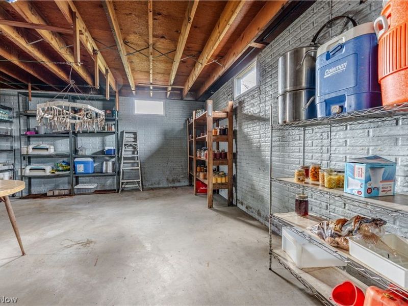 16352 Nauvoo Road , Middlefield, OH 44062 Photo 19