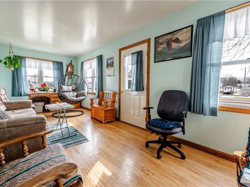 16352 Nauvoo Road , Middlefield, OH 44062 Photo 2