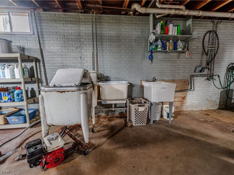 16352 Nauvoo Road , Middlefield, OH 44062 Photo 20