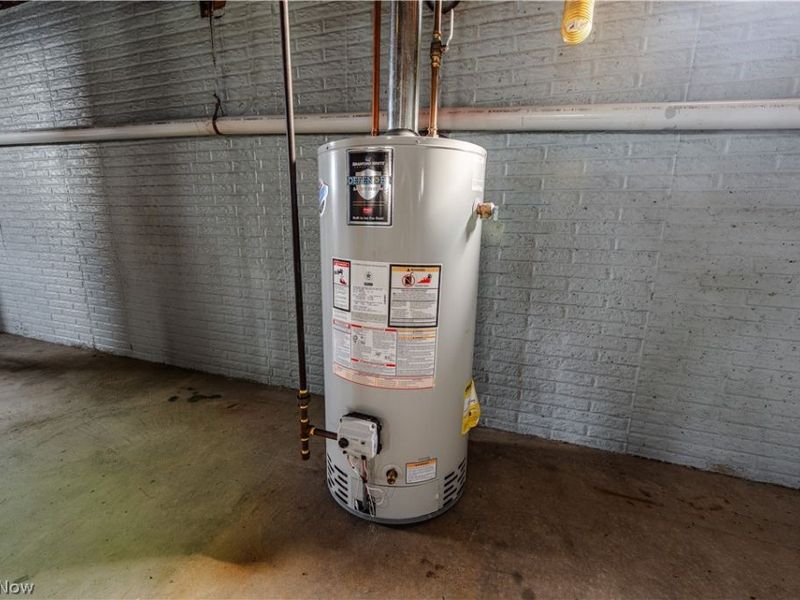 16352 Nauvoo Road , Middlefield, OH 44062 Photo 22