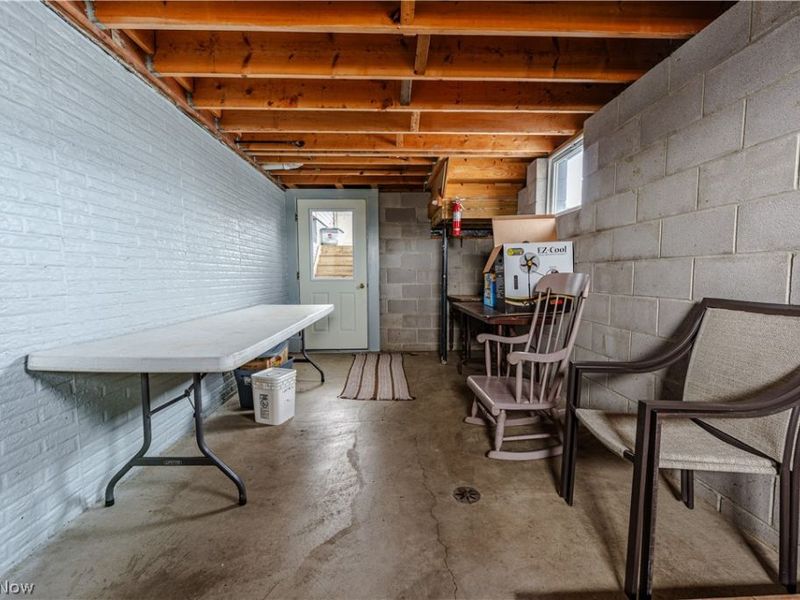 16352 Nauvoo Road , Middlefield, OH 44062 Photo 23