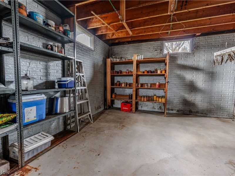 16352 Nauvoo Road , Middlefield, OH 44062 Photo 25