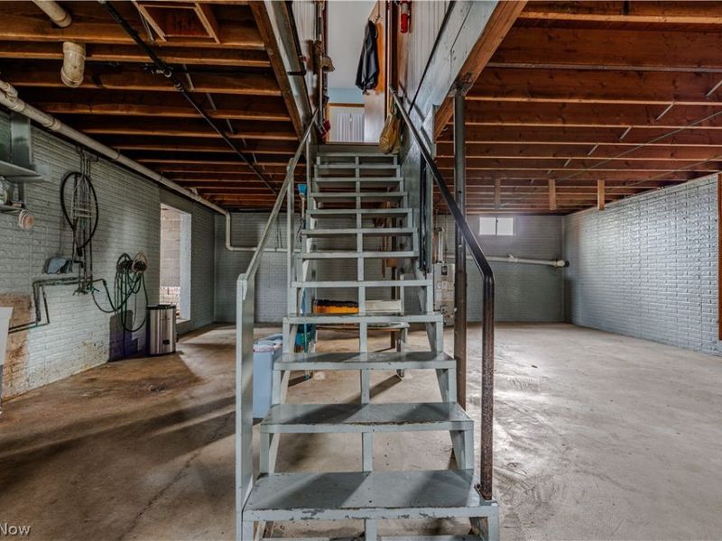 16352 Nauvoo Road , Middlefield, OH 44062 Photo 28