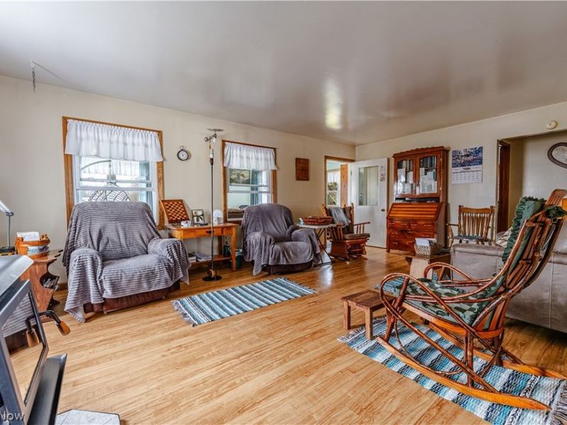 16352 Nauvoo Road , Middlefield, OH 44062 Photo 6