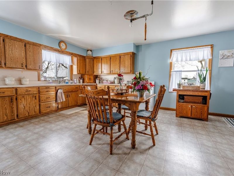 16352 Nauvoo Road , Middlefield, OH 44062 Photo 7