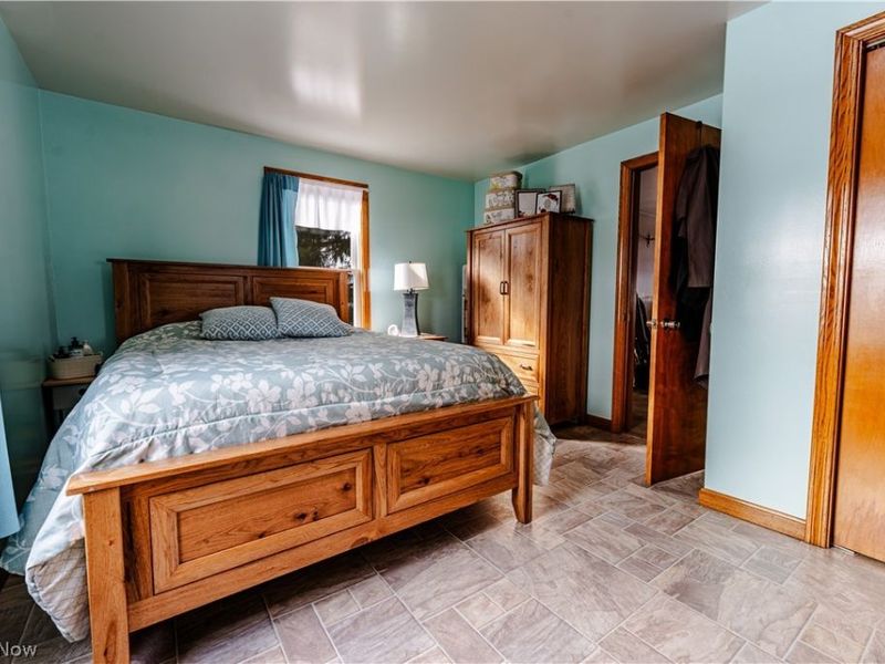 16352 and 16350 Nauvoo Rd , Middlefield, OH 44062 Photo 17