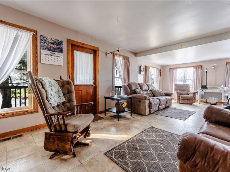 16352 and 16350 Nauvoo Rd , Middlefield, OH 44062 Photo 20