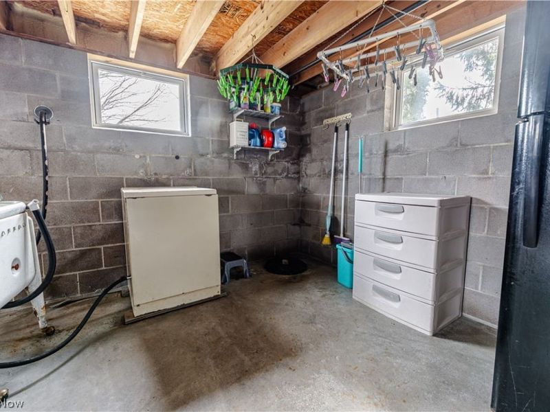 16352 and 16350 Nauvoo Rd , Middlefield, OH 44062 Photo 40