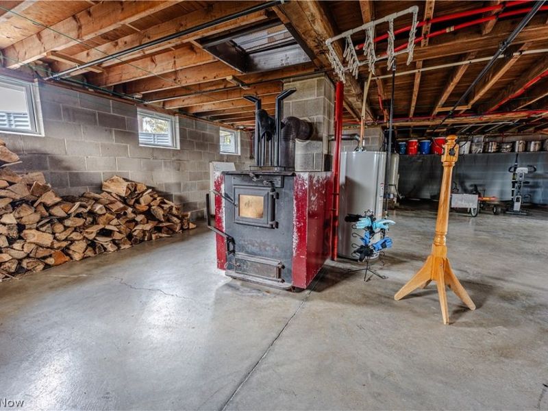 16352 and 16350 Nauvoo Rd , Middlefield, OH 44062 Photo 42