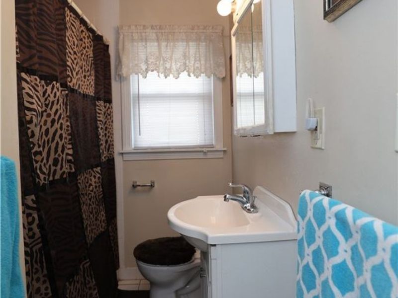 805 Clark Street, Elyria, OH 44035 Photo 14