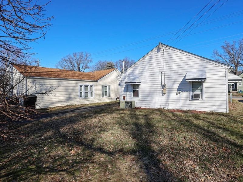 805 Clark Street, Elyria, OH 44035 Photo 17