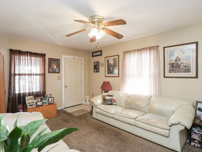 805 Clark Street, Elyria, OH 44035 Photo 5