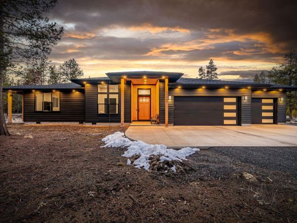 55401 Heierman Drive, Bend, OR 97707