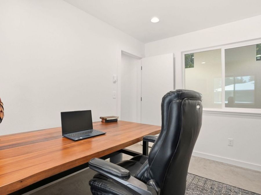Property Image 90