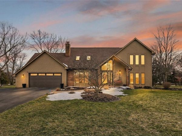 45 Woodleaf, Pittsford, NY 14534