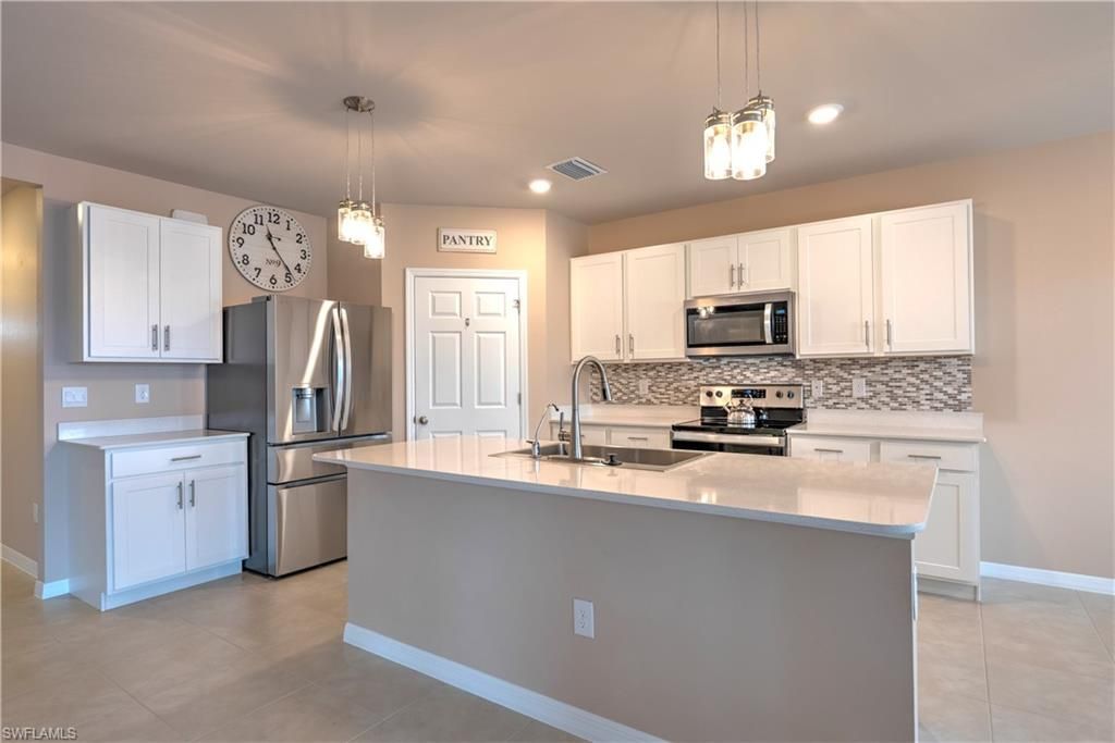 2501 NW 20th Pl, Cape Coral, FL 33993 Photo