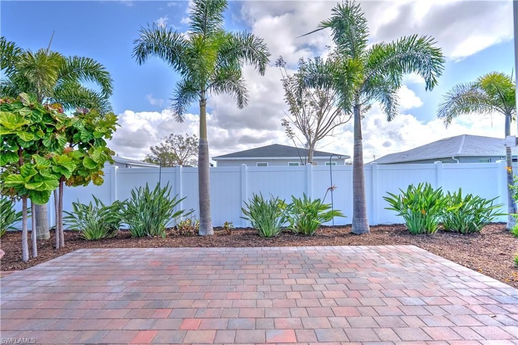 2501 NW 20th Pl, Cape Coral, FL 33993 Photo