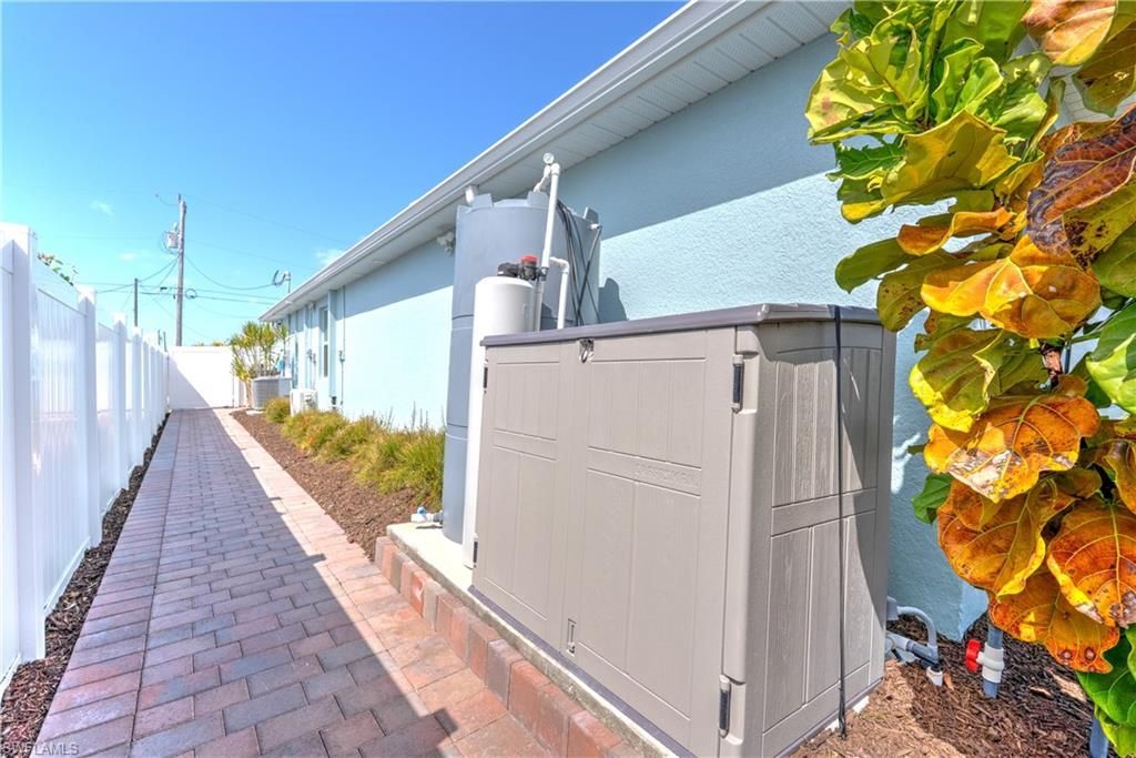 2501 NW 20th Pl, Cape Coral, FL 33993 Photo