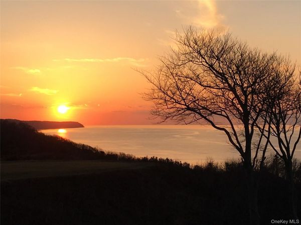 508 Fox Hill Drive, Calverton, NY 11933