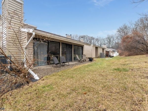 94 N Slope, Union, NJ 08809