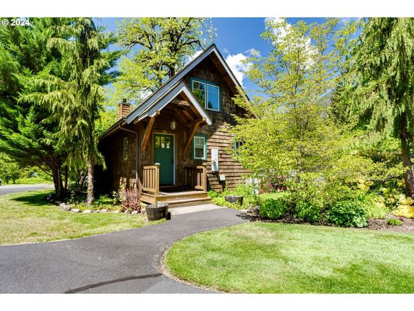 56483 MCKENZIE HWY, McKenzie Bridge, OR 97413