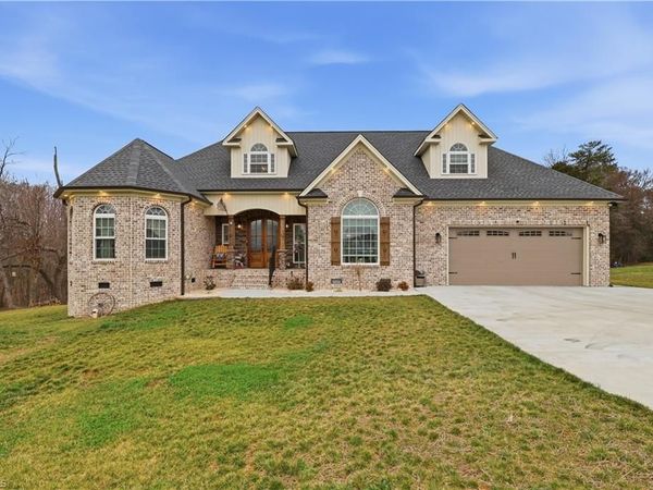 163 Meeting House Lane, Advance, NC 27006