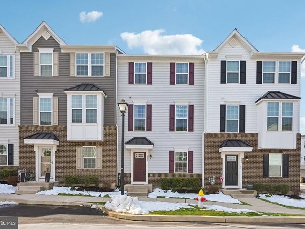 102 ALMOND DRIVE , LANSDALE, PA 19446