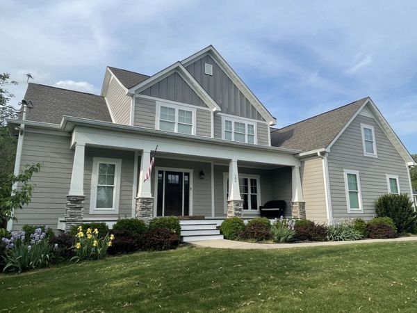 104 Peacock St , Bell Buckle, TN 37020