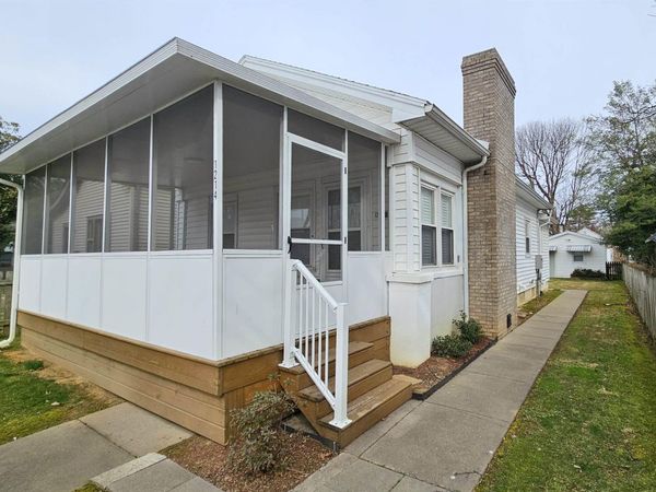 1214 S Harlan Avenue, Evansville, IN 47714