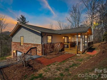 4 Lynnette Drive , Fairview, NC 28730