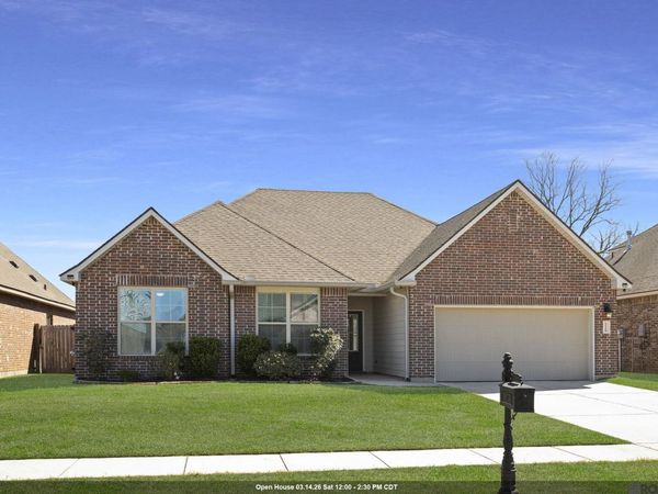 21366 Barnridge Dr, Zachary, LA 70791