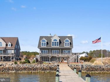 1992 CROSS ROAD , HAYES, VA 23072