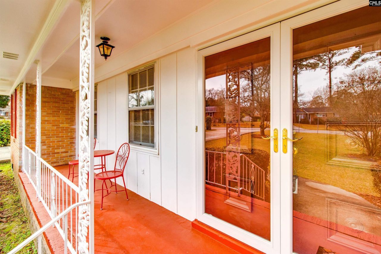 1909 Dominion Drive Photo 4