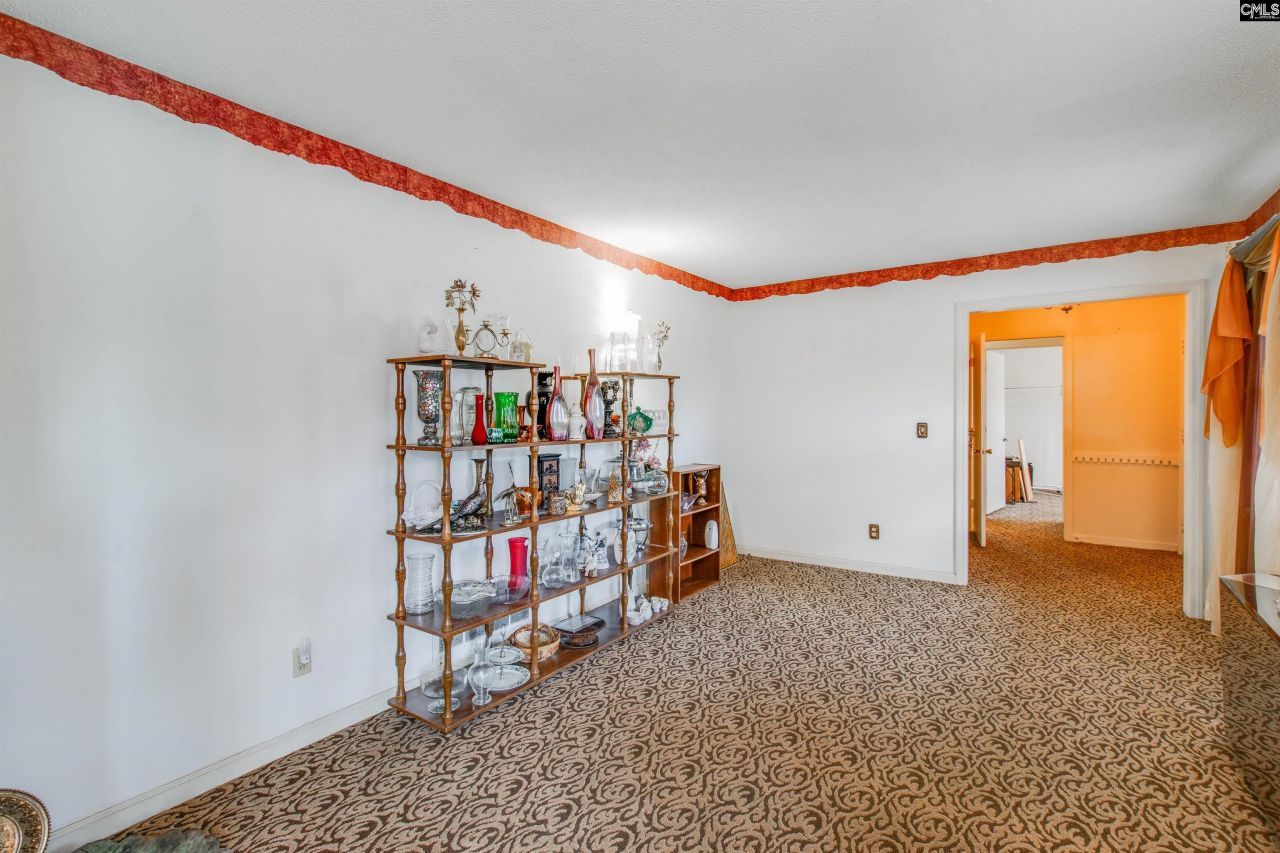 1909 Dominion Drive Photo 6