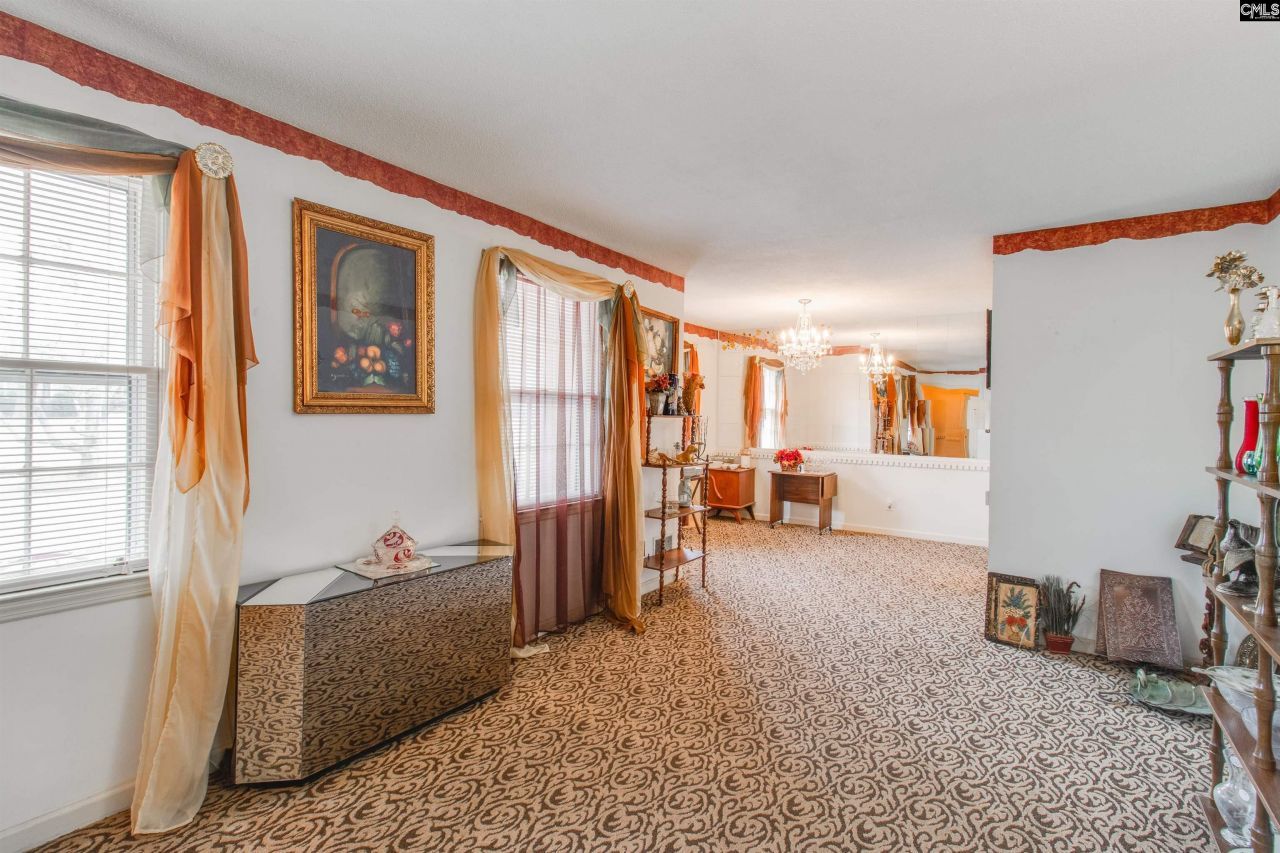 1909 Dominion Drive Photo 7