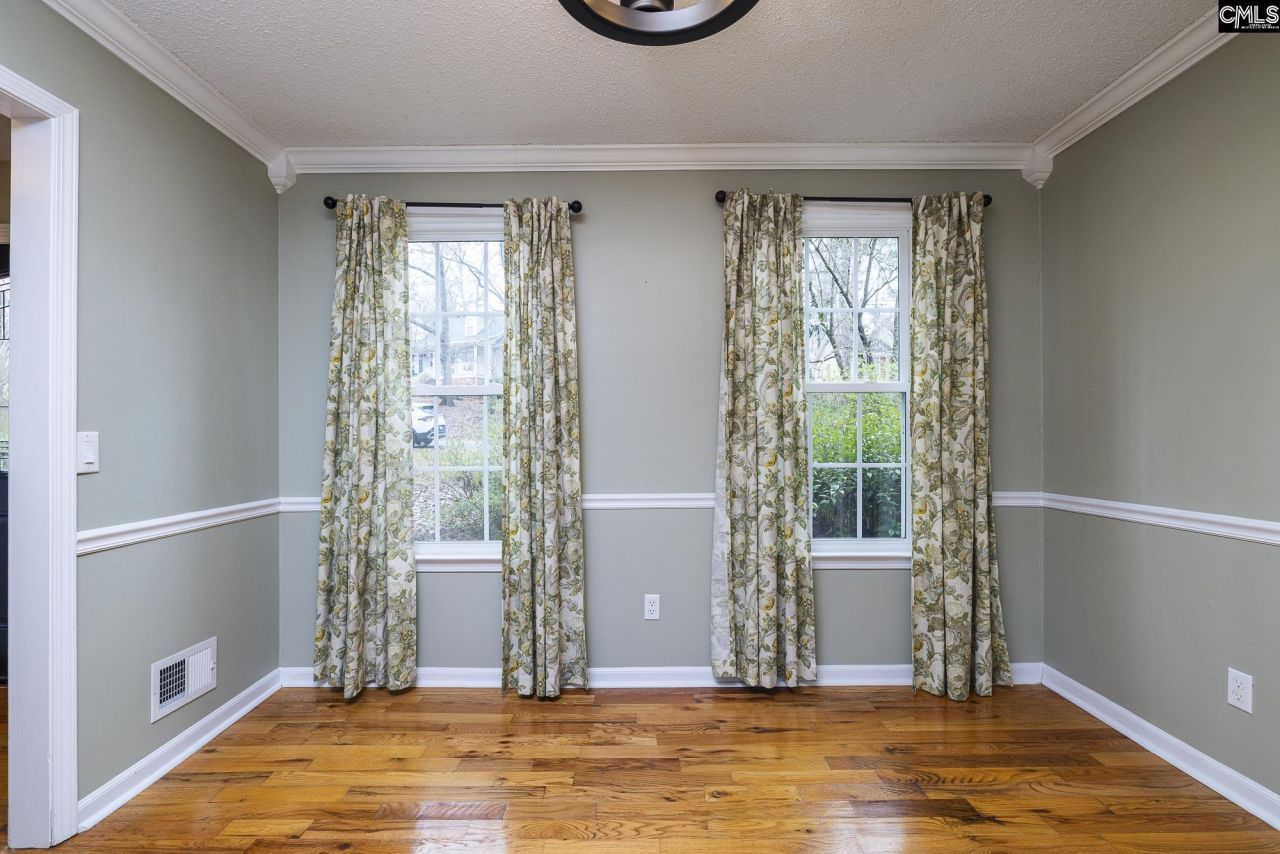 124 Melville Road  Photo 4