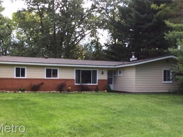 1755 Wellington Avenue, Bloomfield Hills, MI 48302