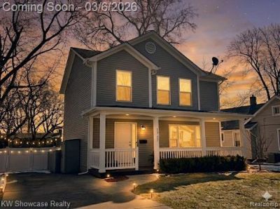 1747 Beechmont Street, Keego Harbor, MI 48320 Main Photo