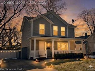 1747 Beechmont Street, Keego Harbor, MI 48320