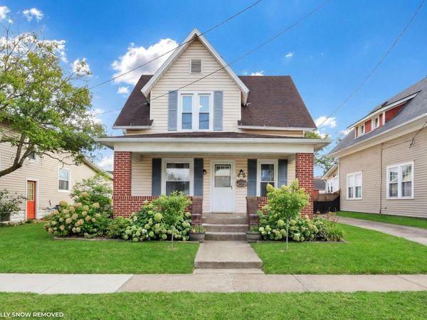 49 E Channel Street , Newark, OH 43055