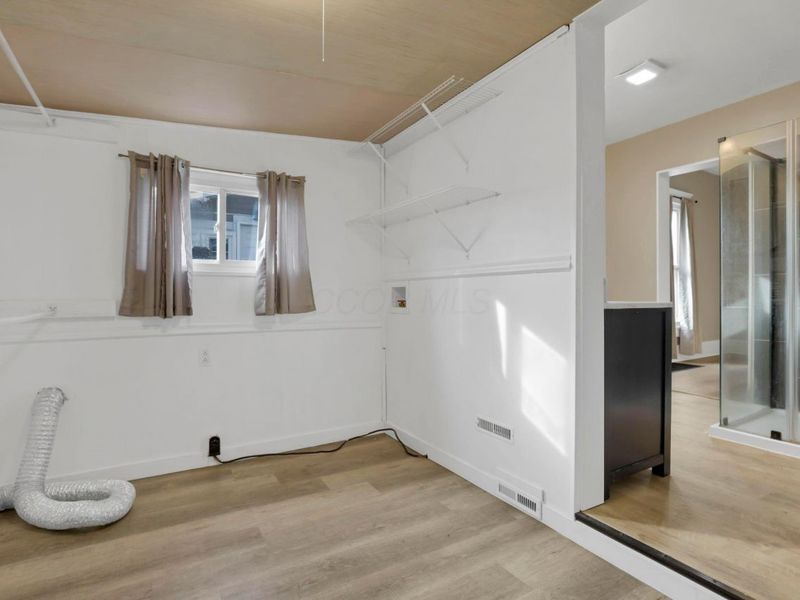 49 E Channel Street , Newark, OH 43055 Photo 16