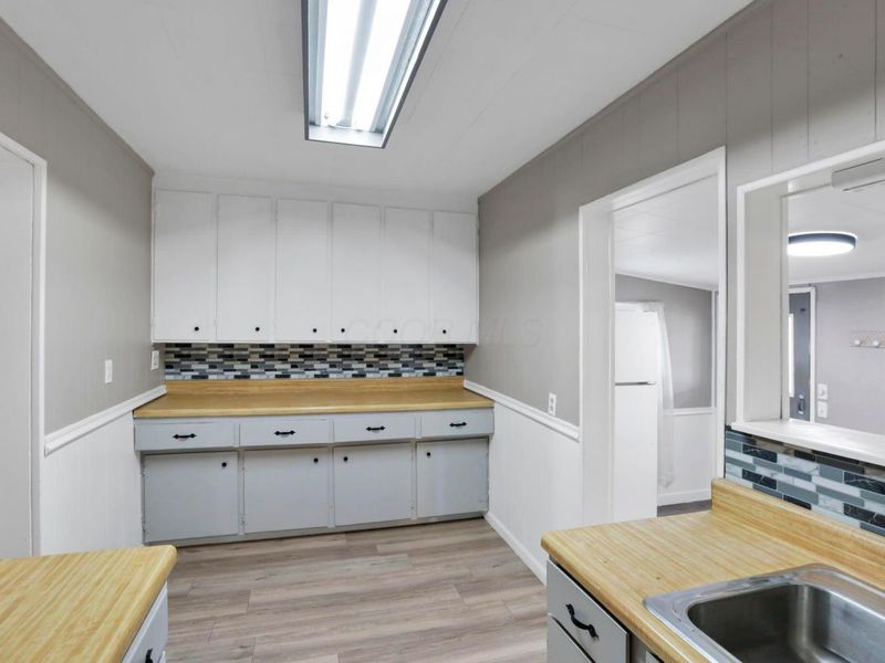 49 E Channel Street , Newark, OH 43055 Photo 24