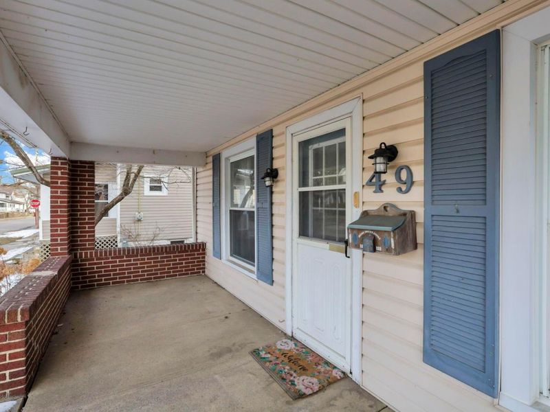 49 E Channel Street , Newark, OH 43055 Photo 4