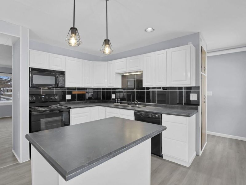 231 Fieldpoint Road , Heath, OH 43056 Photo 14