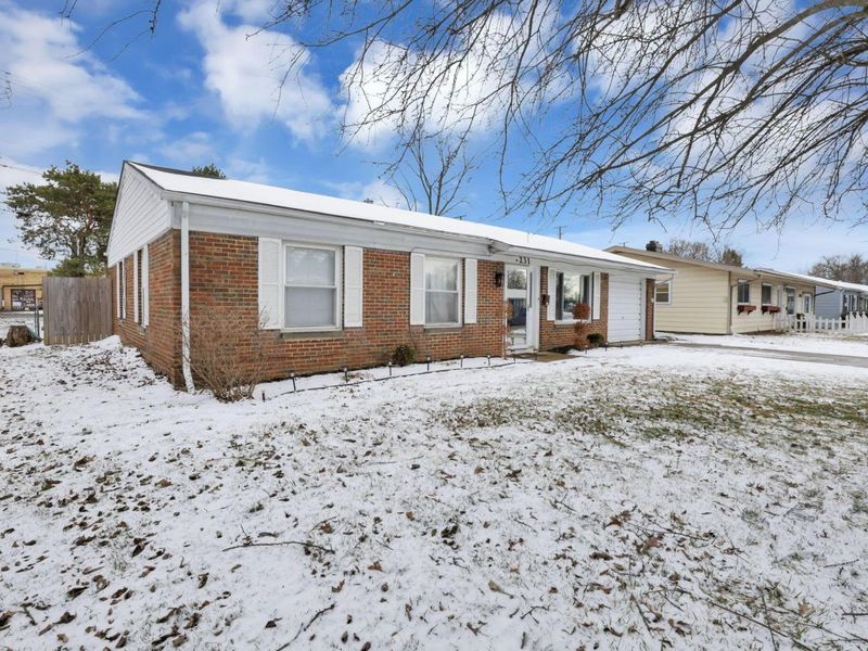 231 Fieldpoint Road , Heath, OH 43056 Photo 2