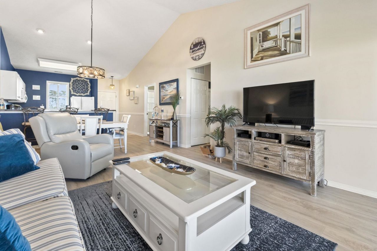 901 West Port Dr.  Photo 15