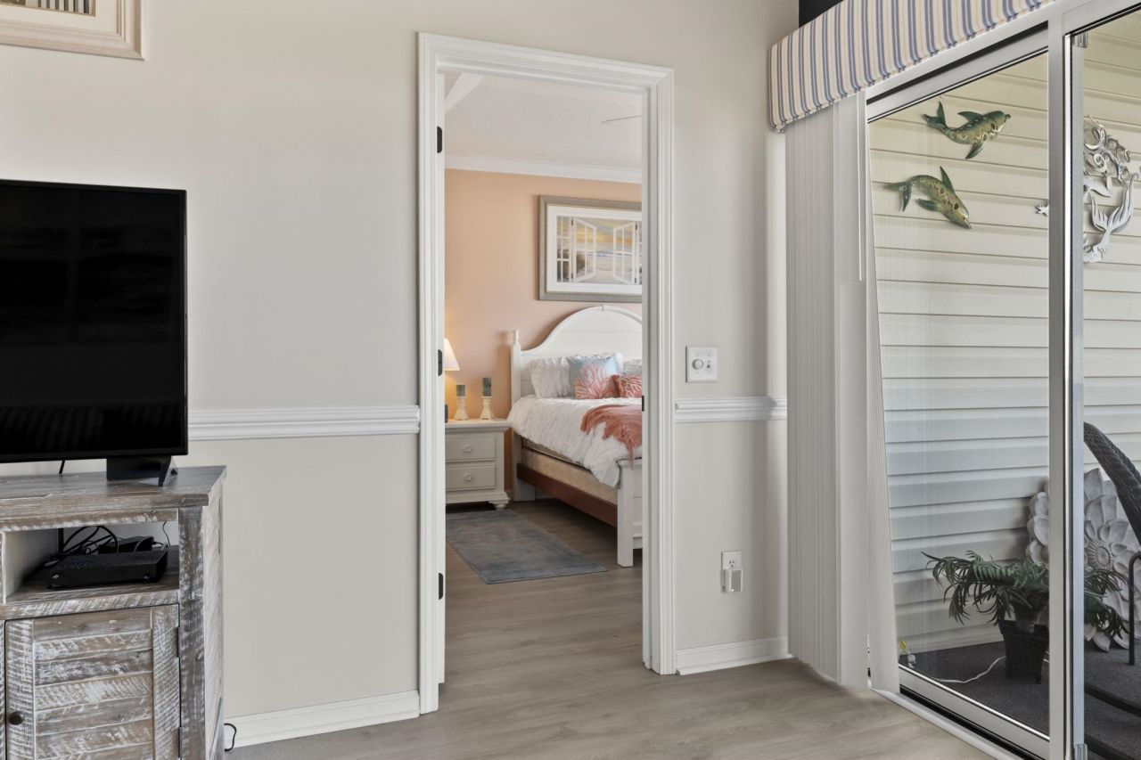 901 West Port Dr.  Photo 21