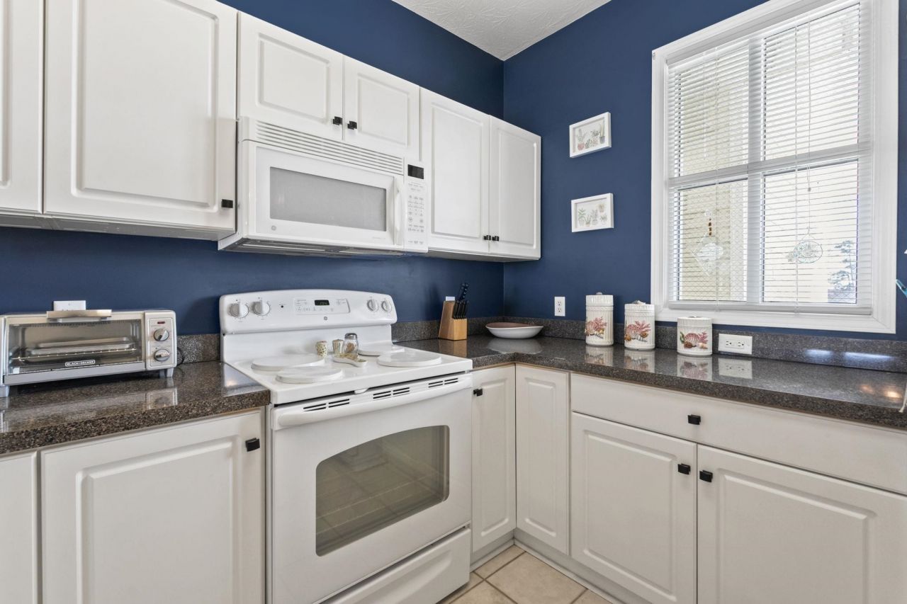 901 West Port Dr.  Photo 6