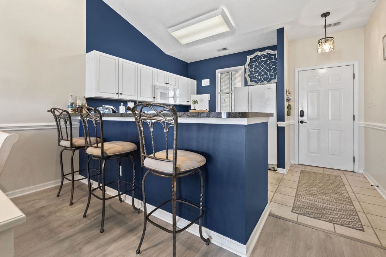 901 West Port Dr.  Photo 8